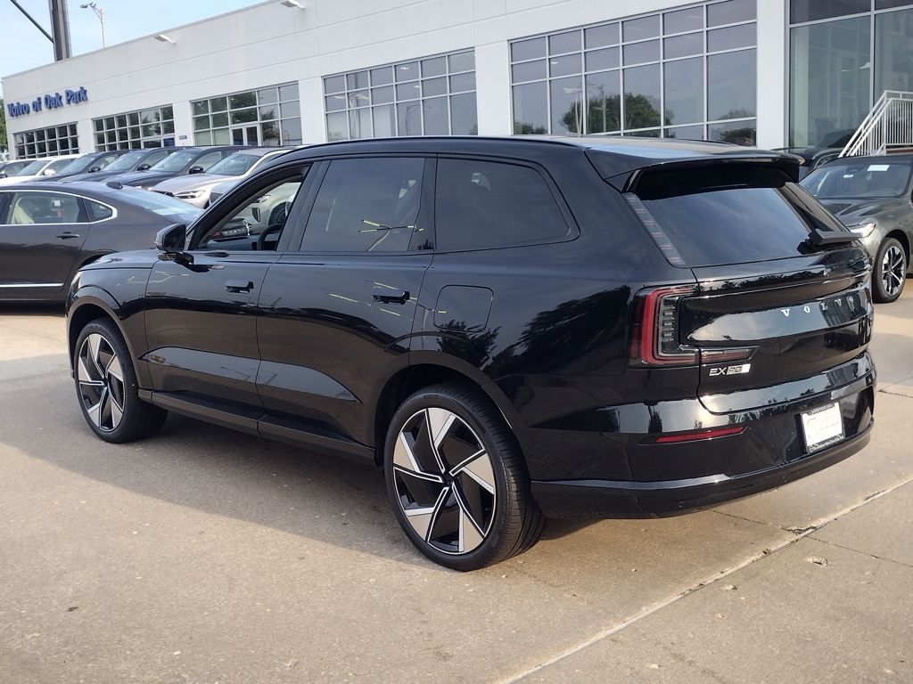 2025 VOLVO EX90 - Image 7