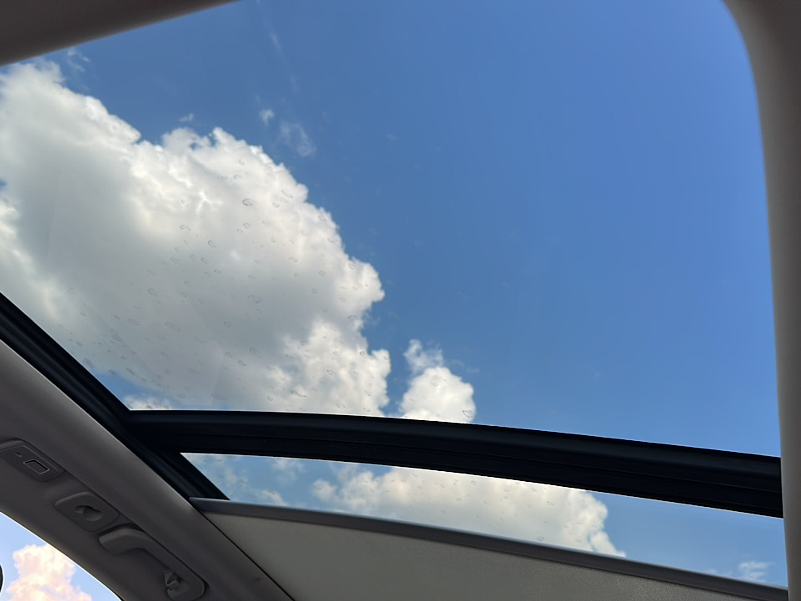 2023 Volvo XC60 B5 Plus photo 16