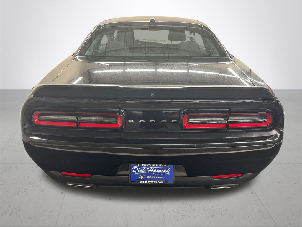 2023 Dodge Challenger SXT photo 4