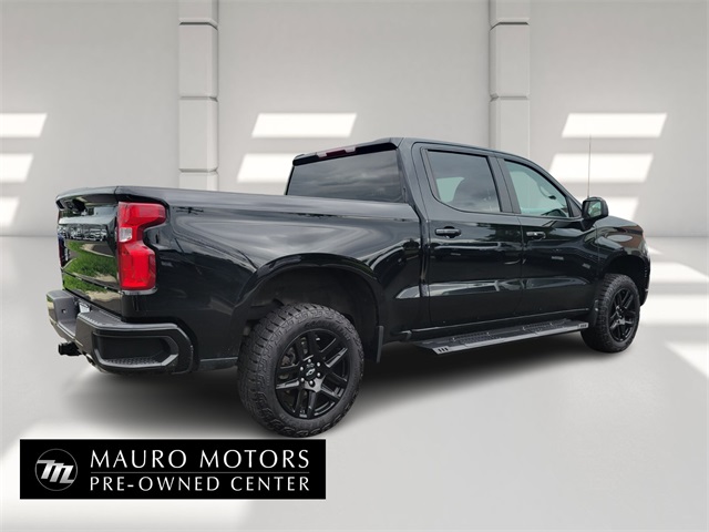 2023 Chevrolet Silverado Trail Boss LT photo 3