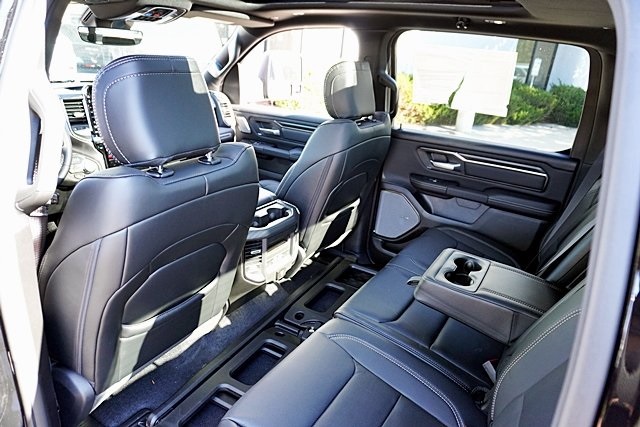 New 2026 Diamond Black Crystal Pearl-Coat Exterior Paint RAM Rebel image 25