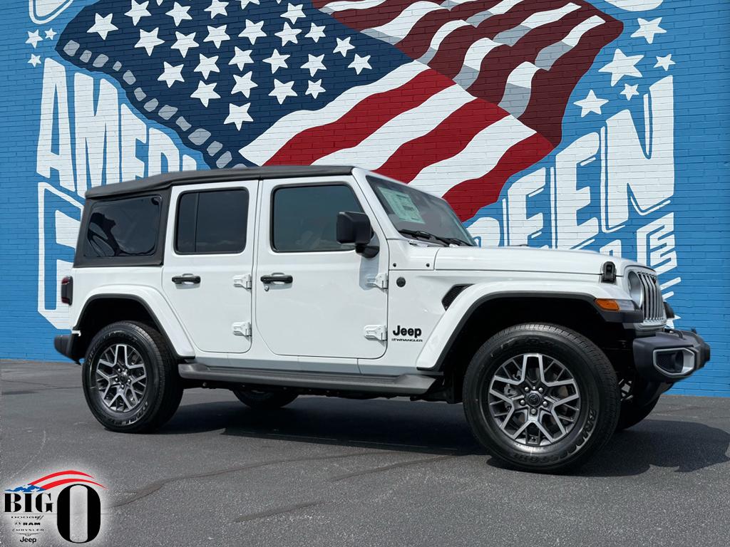 2025 Jeep Wrangler 4-Door Sahara's photo