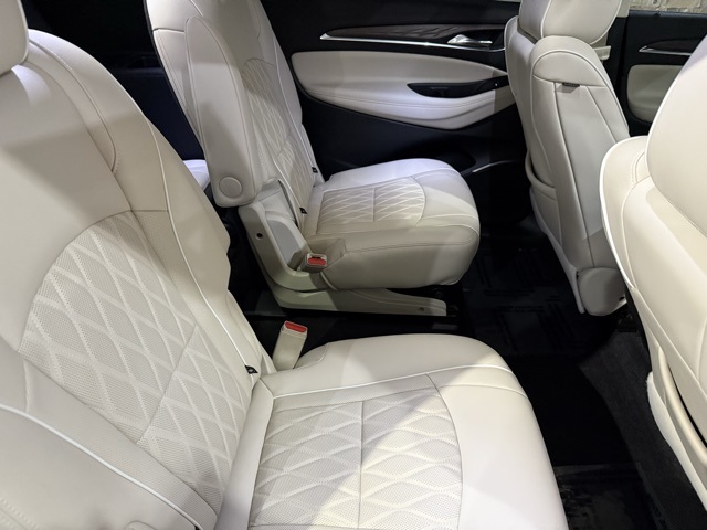 2022 Buick Enclave Avenir photo 28