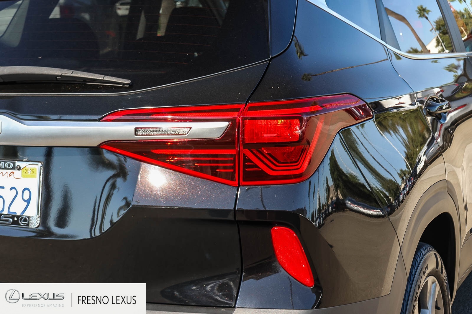 2023 Kia Seltos S photo 7