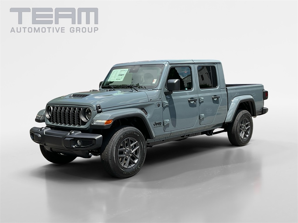 2025 Jeep Gladiator Sport S photo 3
