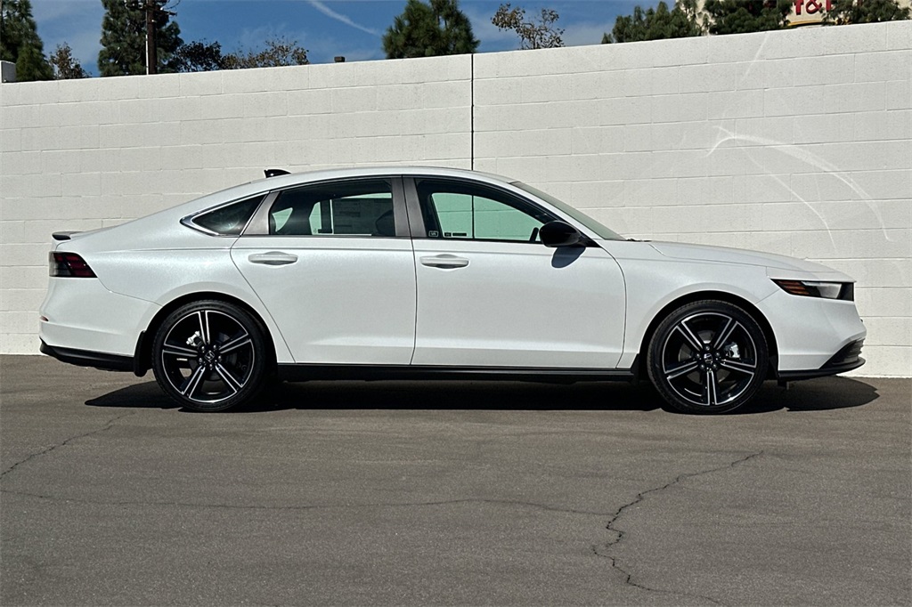 2025 Honda Accord Hybrid Sport photo 3