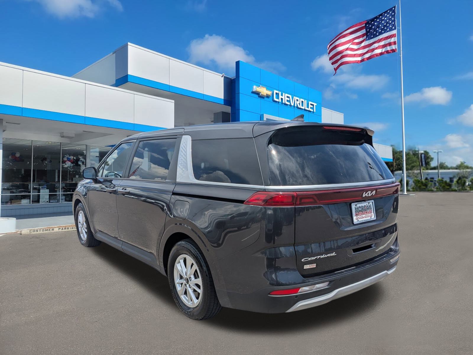 2022 Kia Carnival LXS photo 6