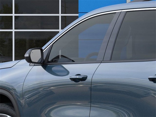 2025 Chevrolet Traverse photo 12