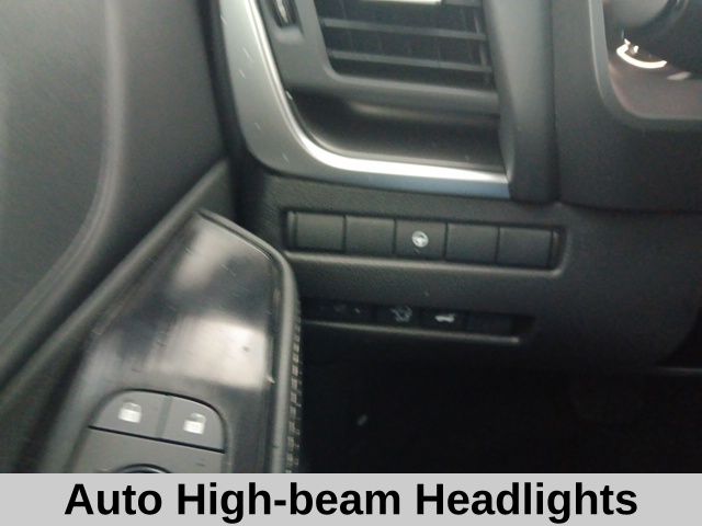 2026 Nissan Rogue SV photo 8