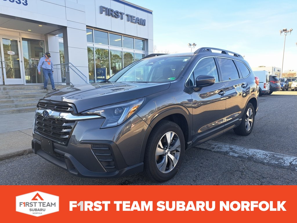 2024 Subaru Ascent Premium's photo