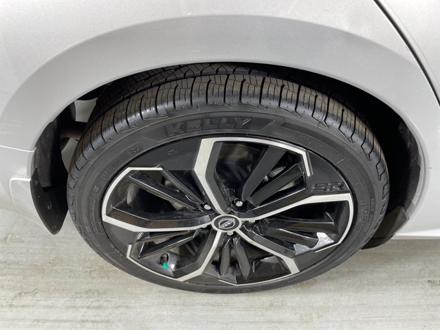 2023 Nissan Altima 2.5 SR photo 10