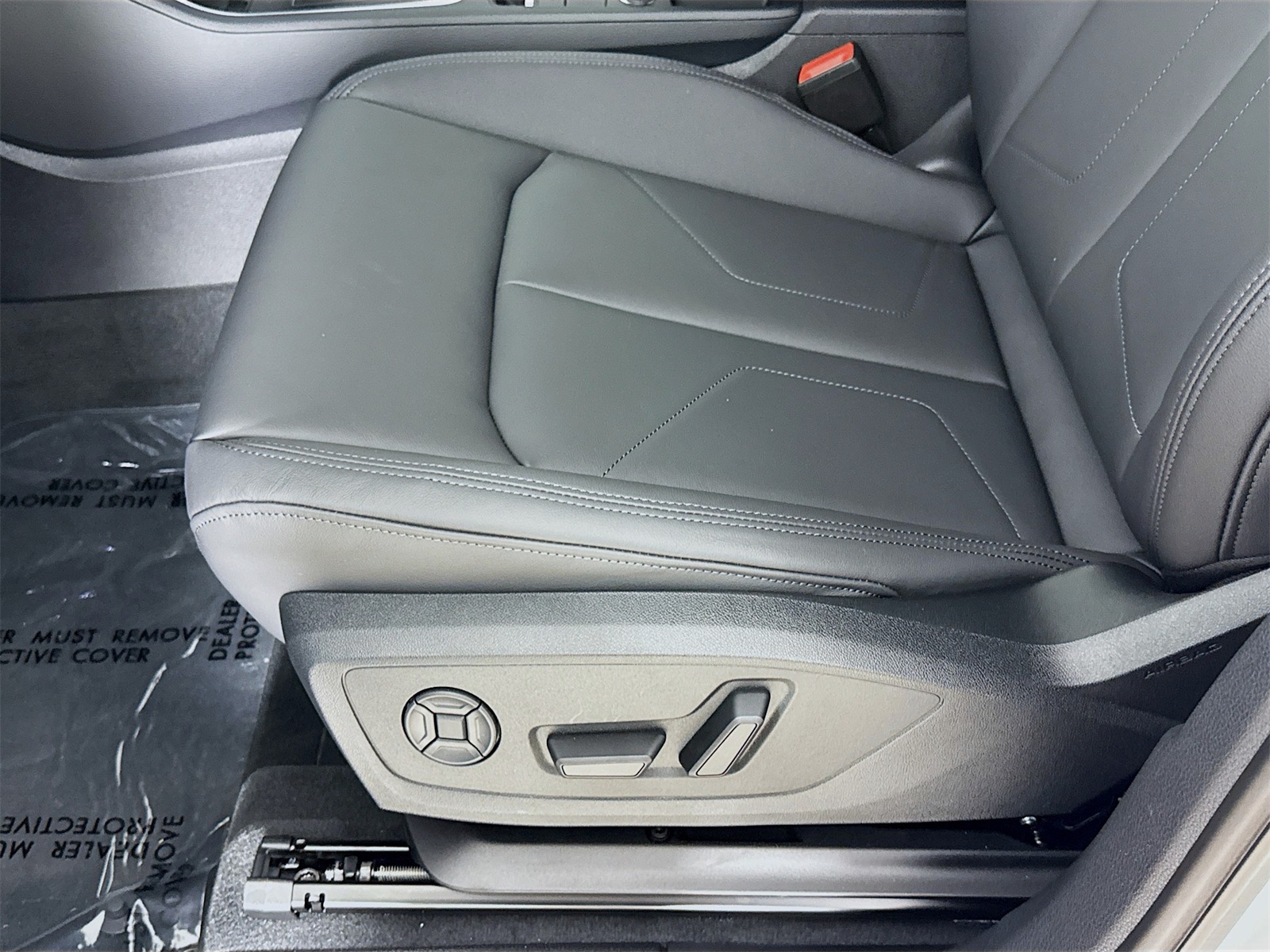 2025 Audi Q3 45 TFSI S line Premium photo 18