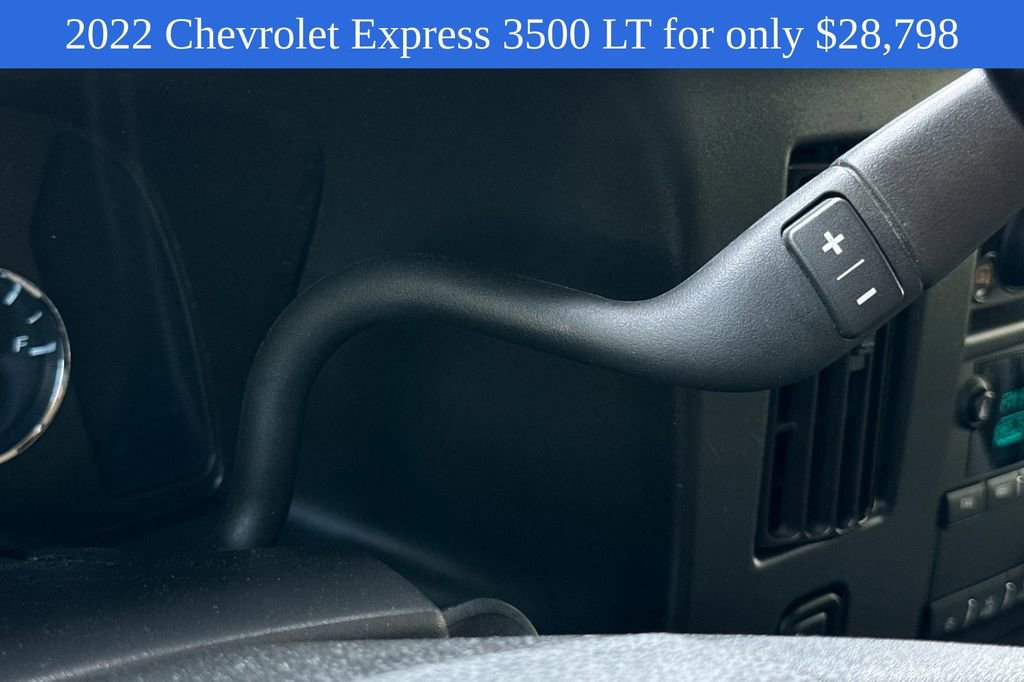 2022 Chevrolet Express Passenger 3500 photo 18