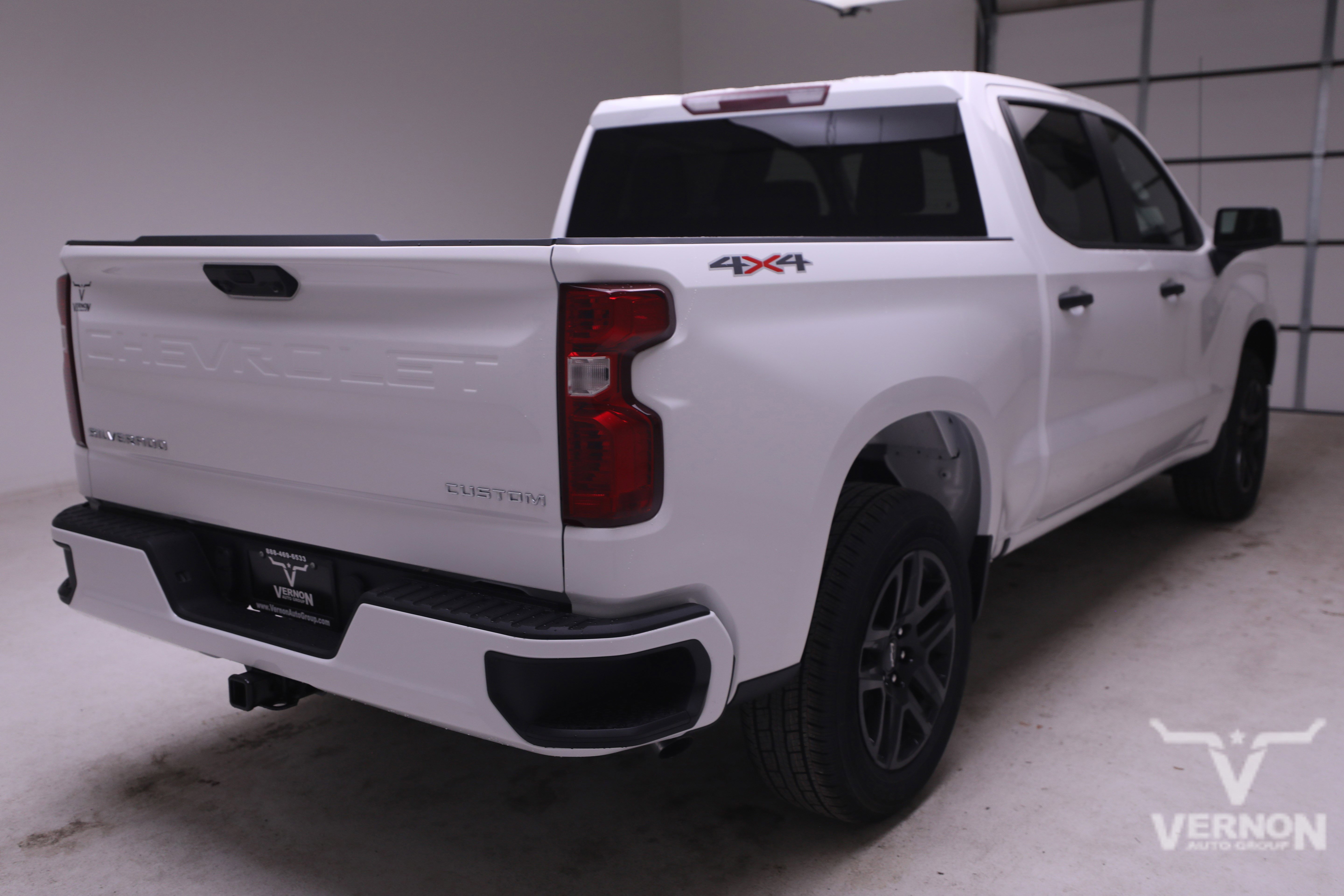 2026 Chevrolet Silverado 1500 Custom photo 4