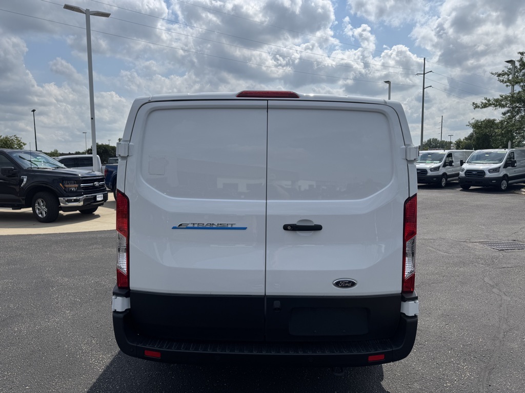2025 Ford Transit photo 6