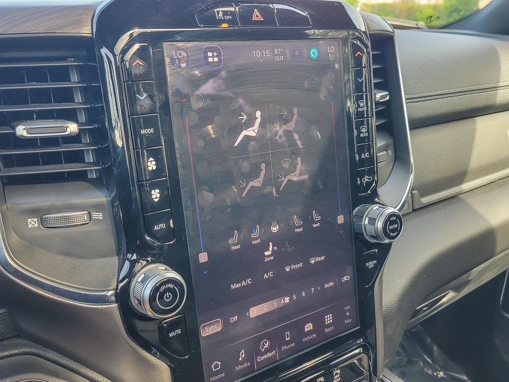 2025 RAM 1500 - Image 17