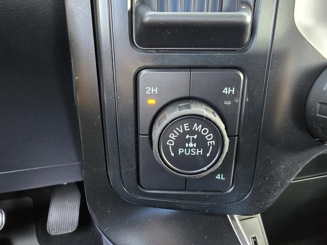 2025 Ford F-150 STX photo 17