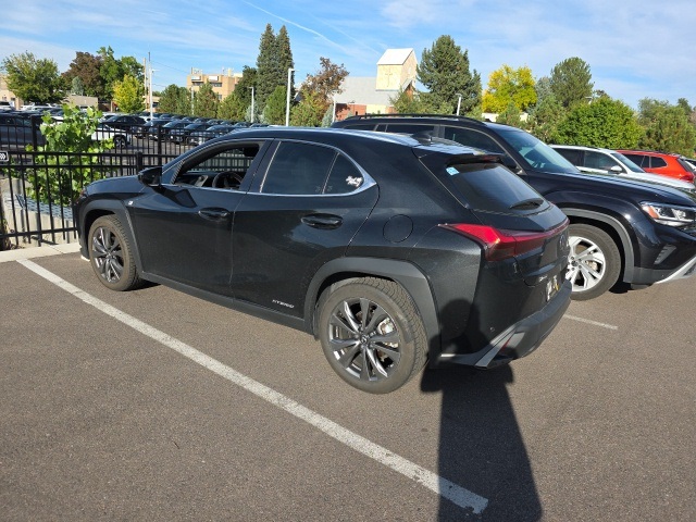 2020 Lexus UX 250h F SPORT Premium photo 2