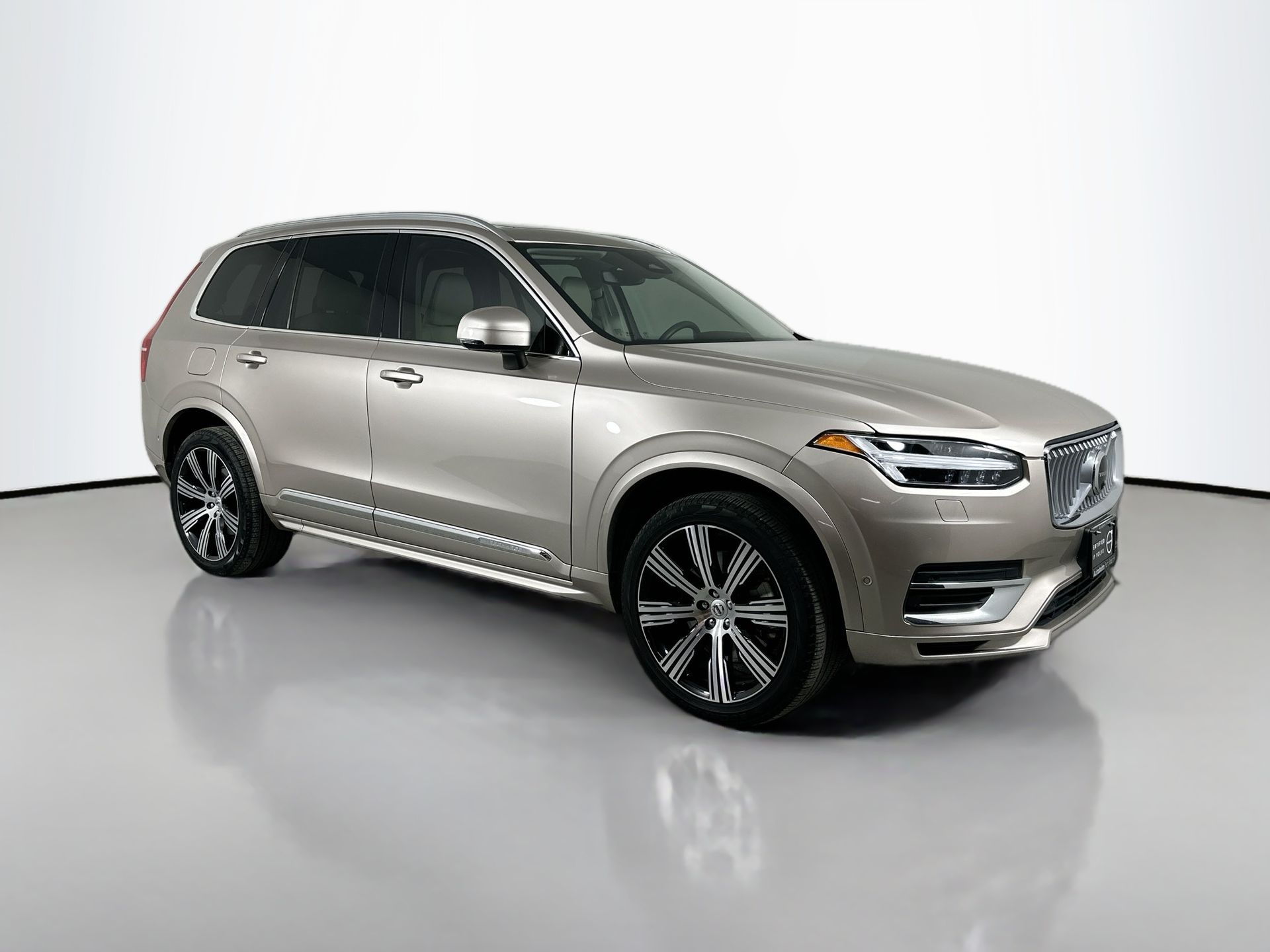 2024 Volvo XC90 Recharge T8 AWD Plus photo 3