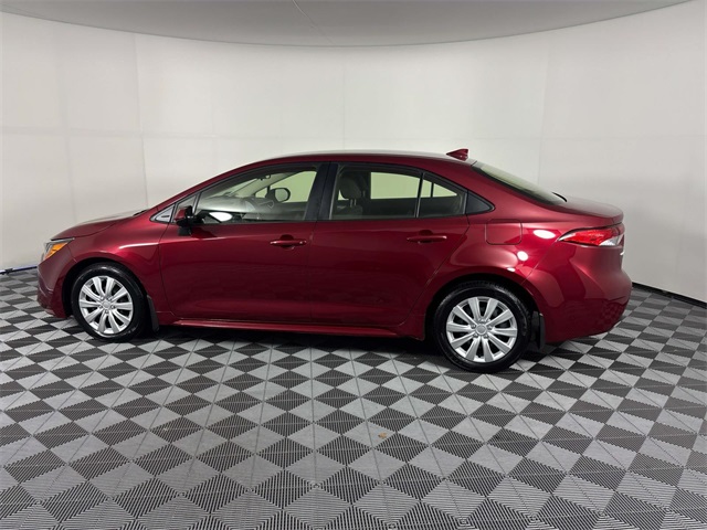 2023 Toyota Corolla LE photo 4