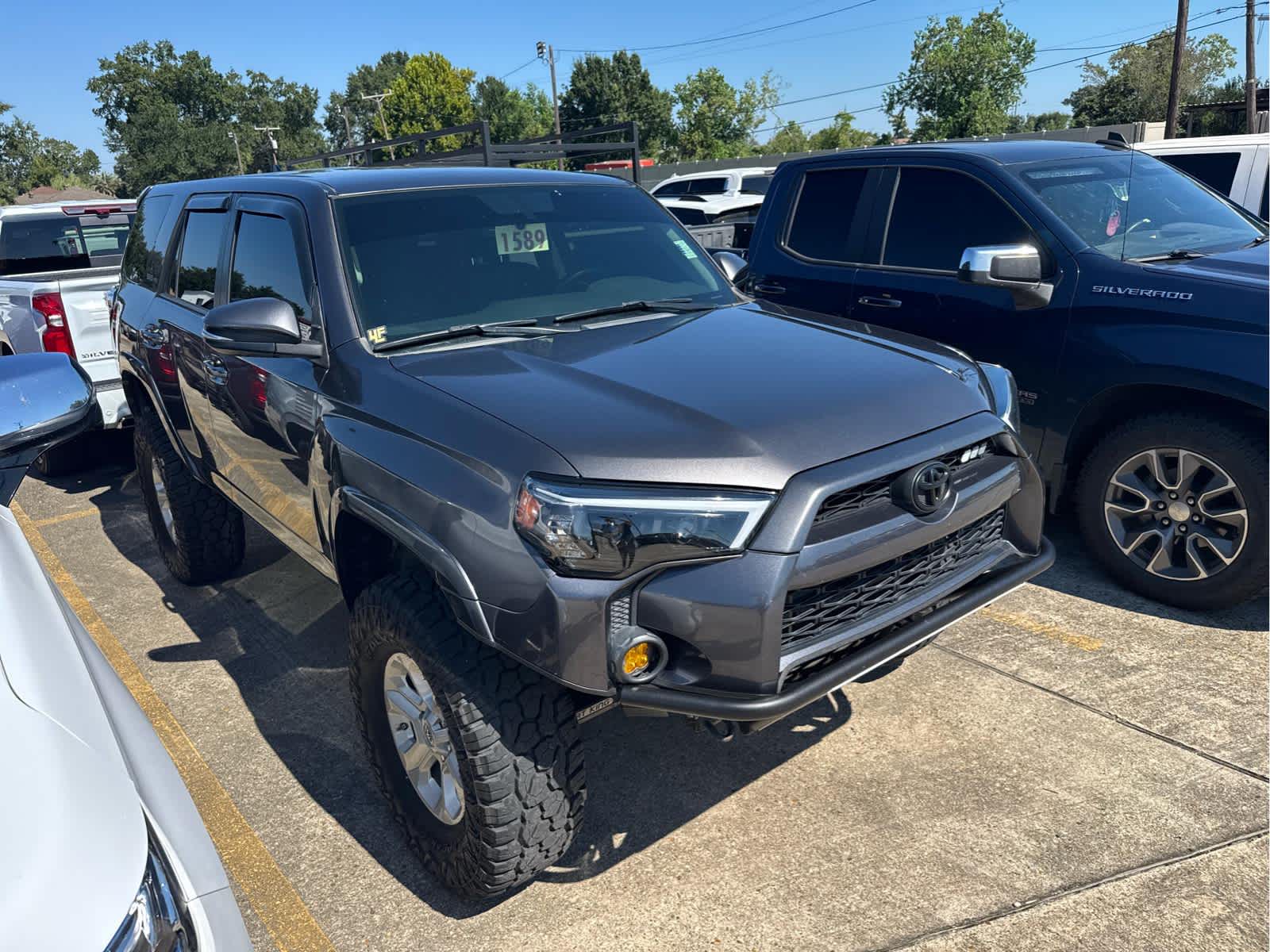 2017 Toyota 4Runner SR5 Premium photo 4