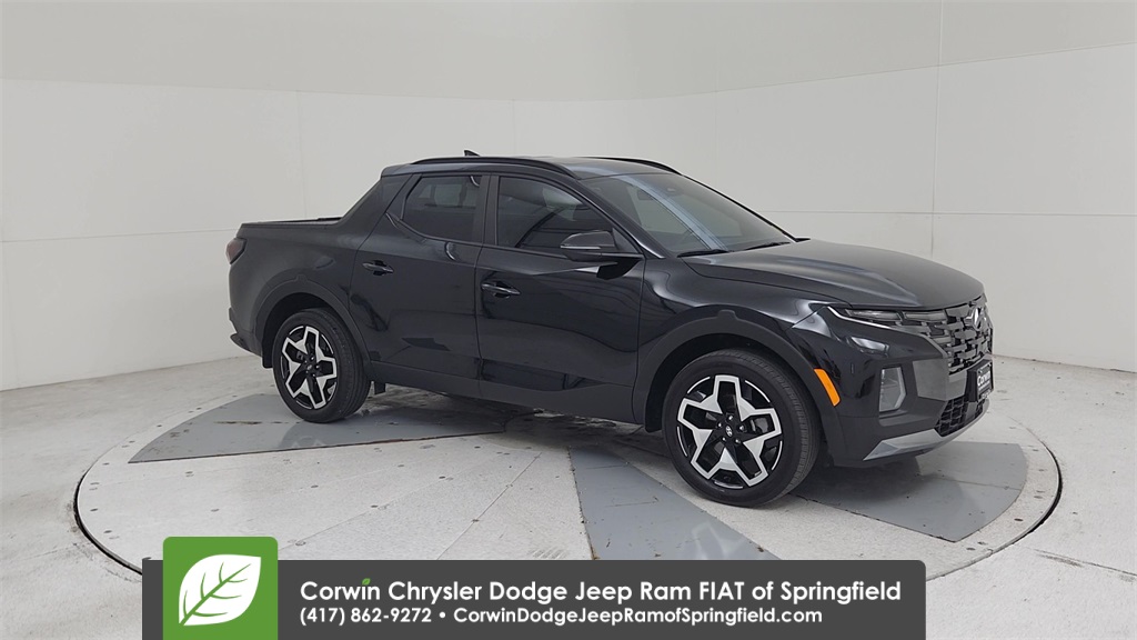 2023 Hyundai Santa Cruz Limited photo 2