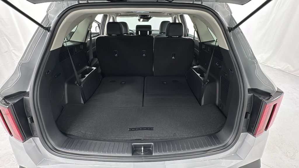 2026 Kia Sorento S photo 15