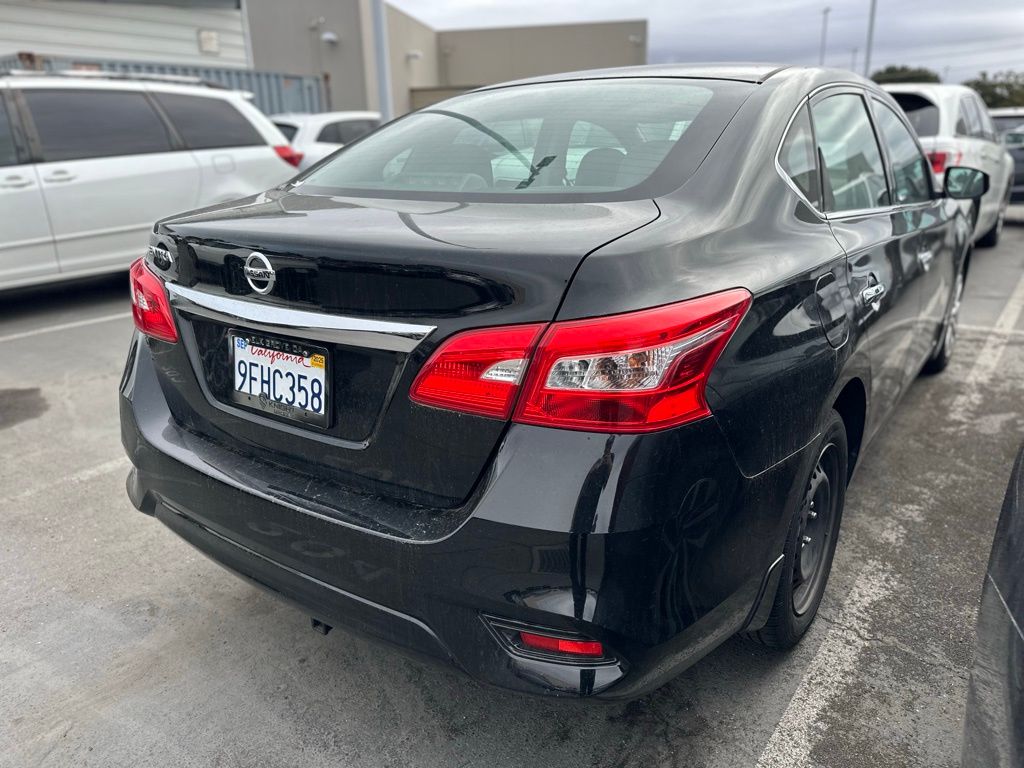 2019 Nissan Sentra S photo 6
