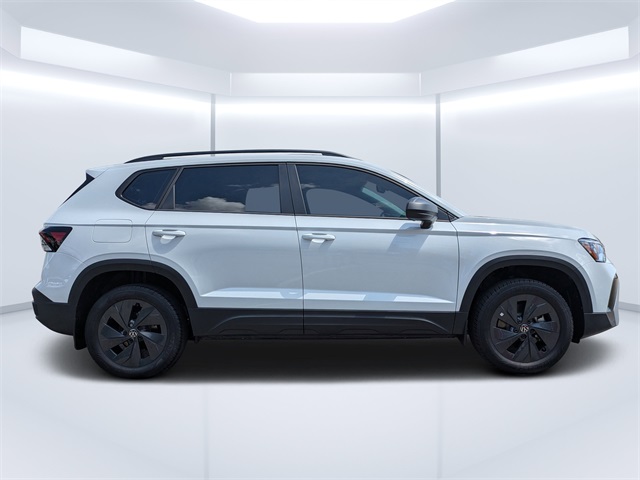 2025 Volkswagen Taos S photo 2