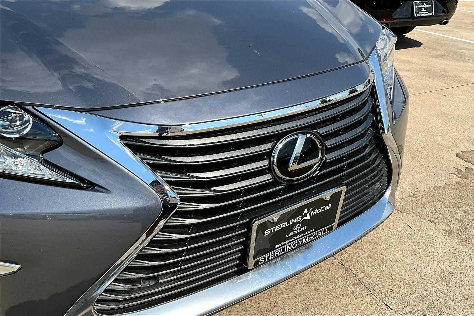 2016 Lexus ES 350 photo 26