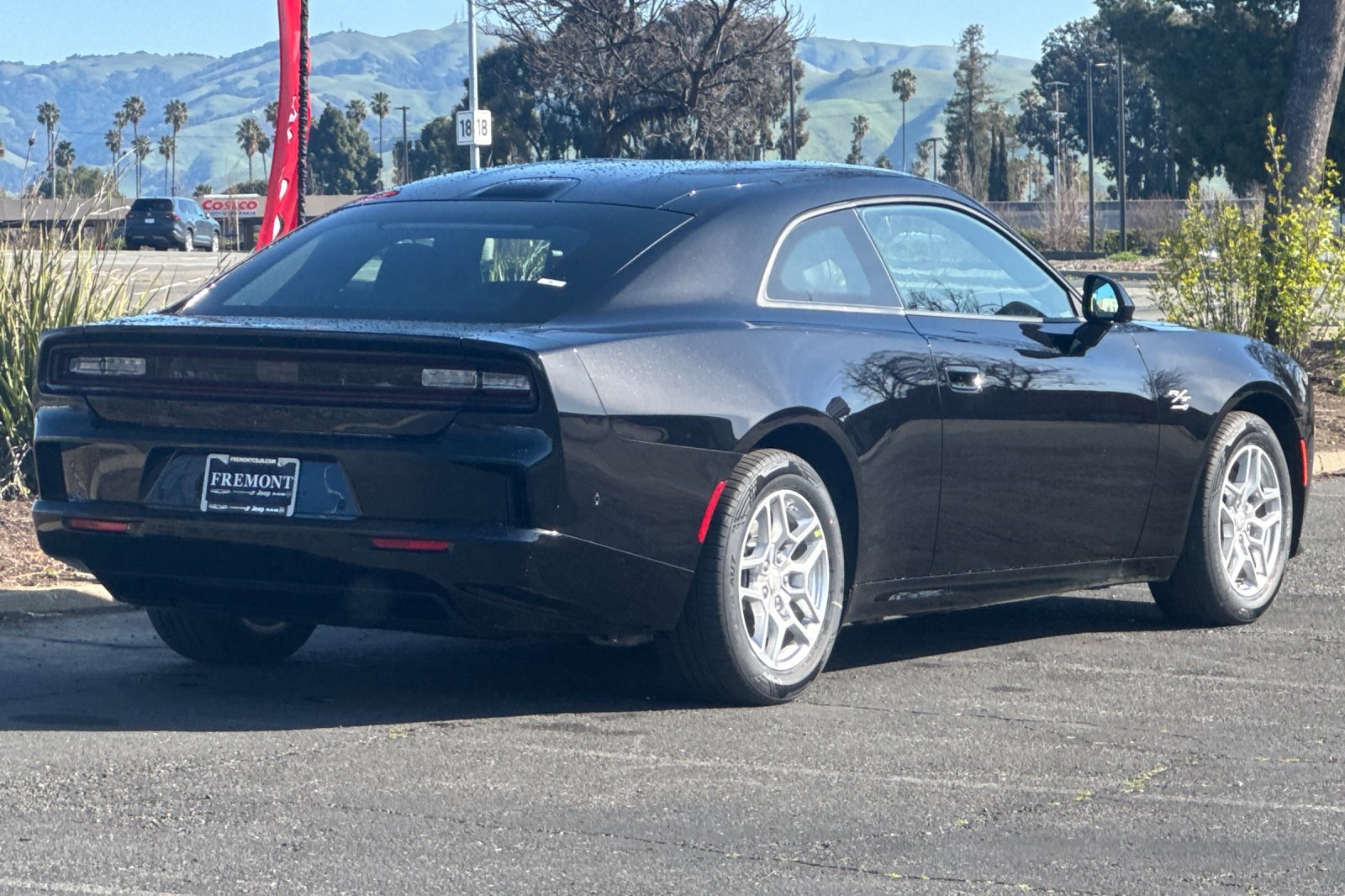 2025 Dodge Charger R/T photo 3