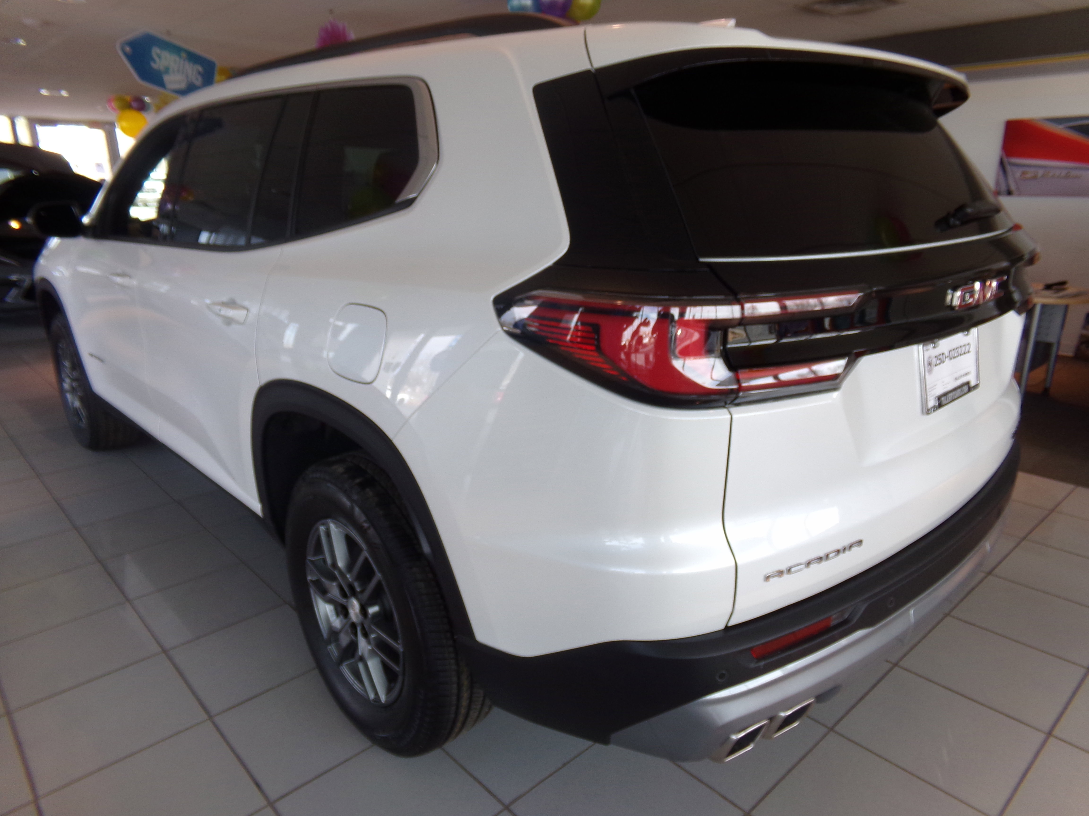 2025 Gmc Acadia photo 4