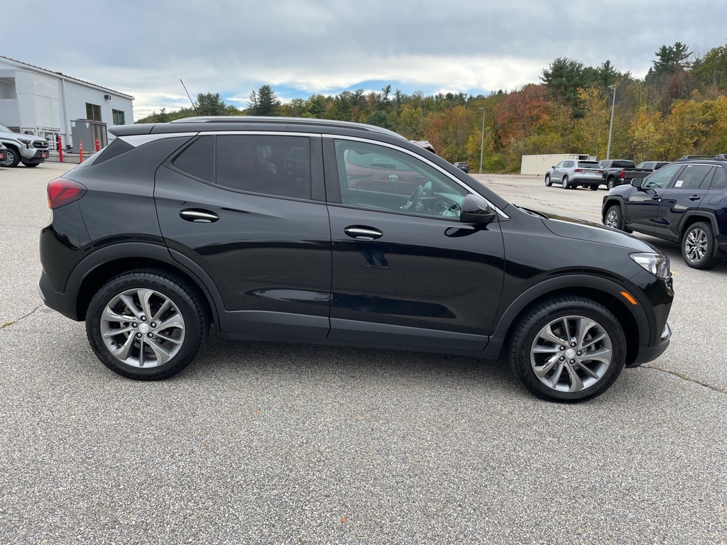2022 Buick Encore GX Select photo 2