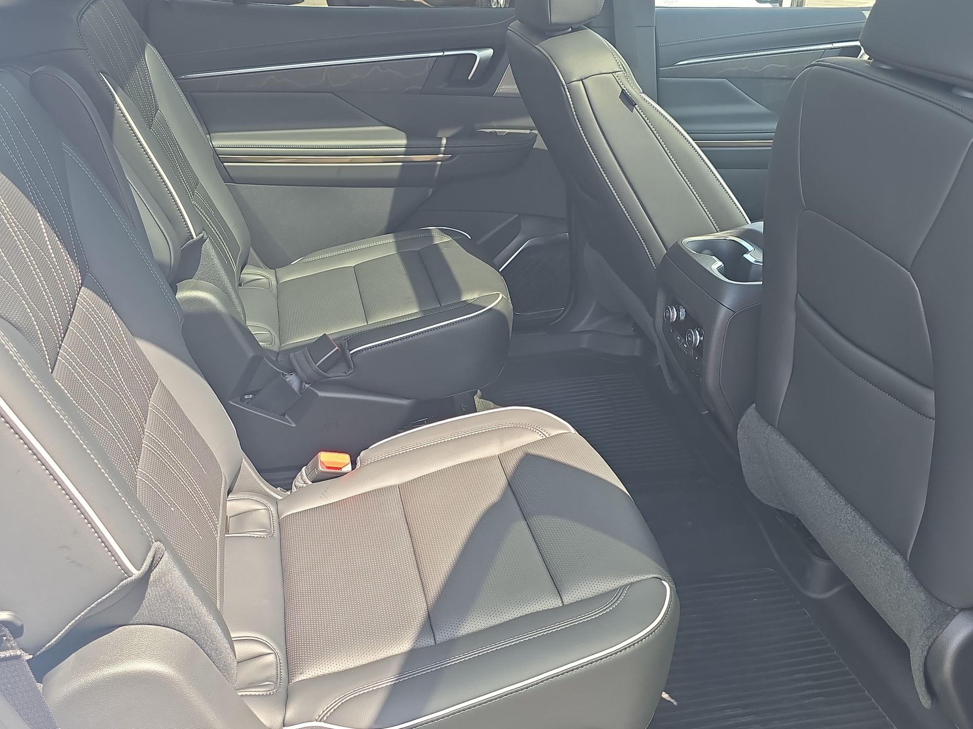 2026 Buick Enclave Avenir photo 23