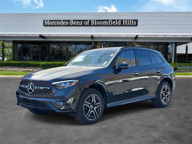 2026 Mercedes-Benz GLC Base's photo