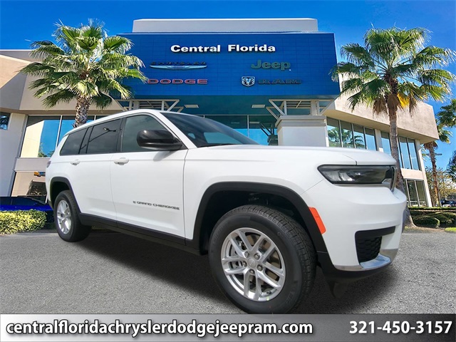 2025 Jeep Grand Cherokee L Laredo's photo