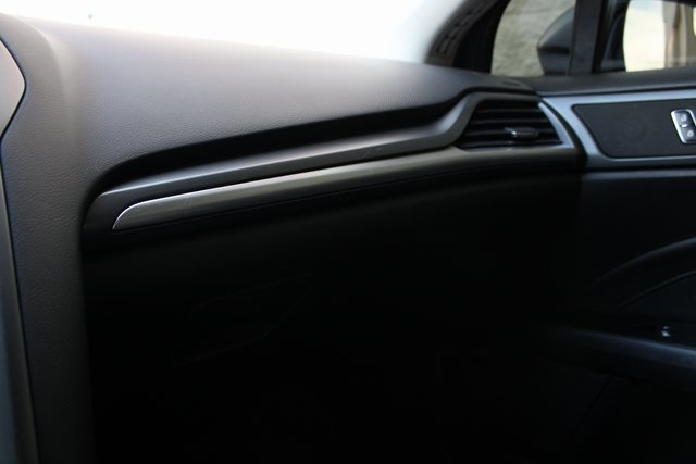 2013 Ford Fusion Titanium photo 9
