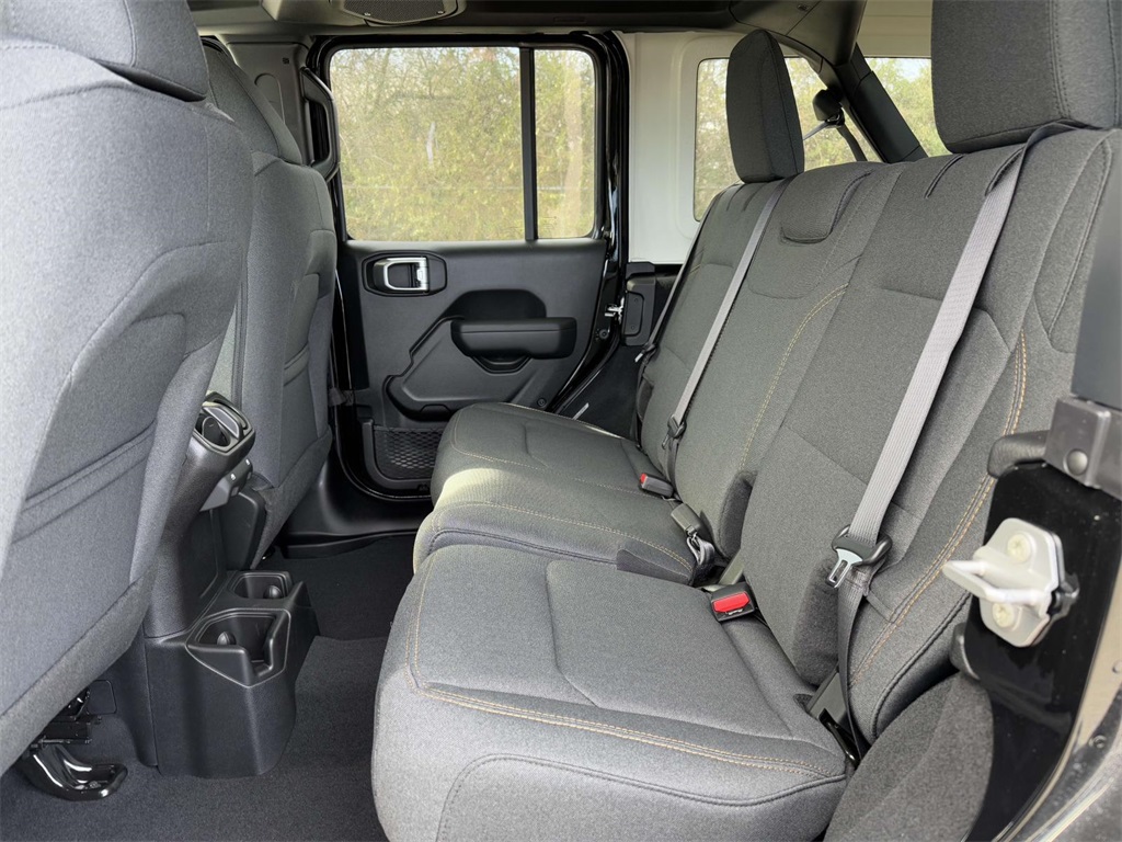 2025 Jeep Wrangler Sport S photo 9