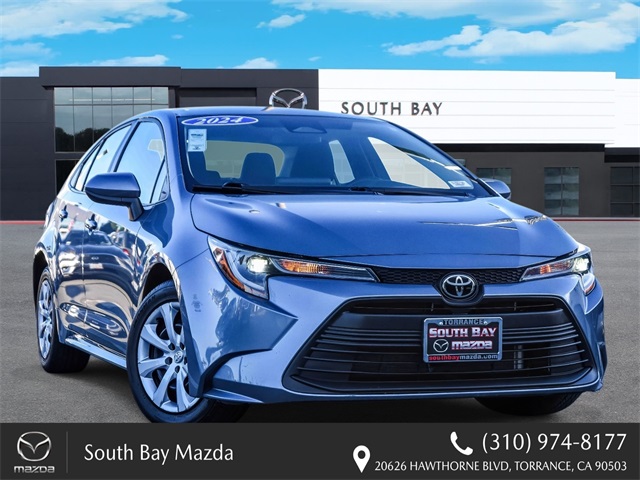 2024 Toyota Corolla LE's photo