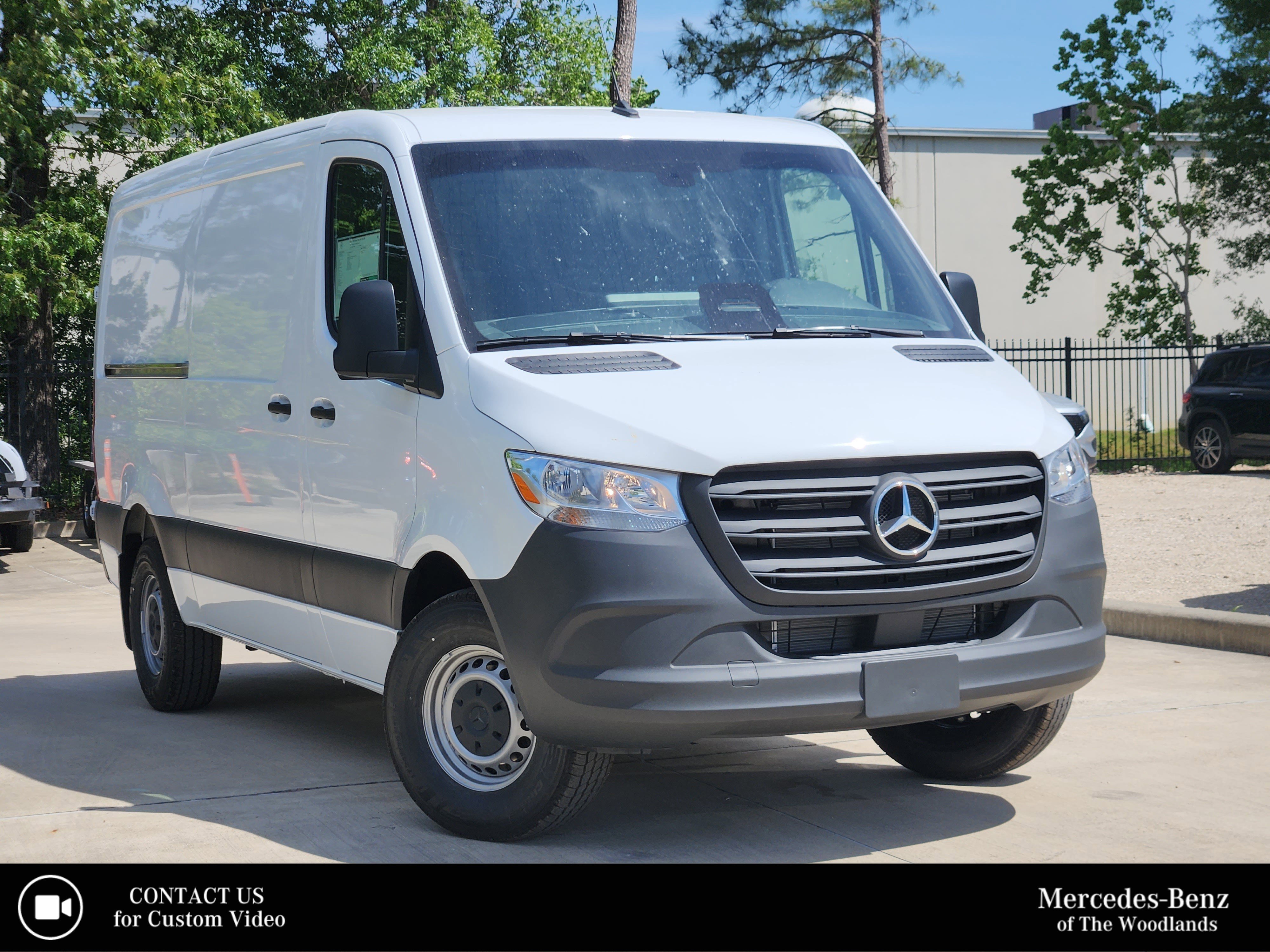 2025 Mercedes-Benz Sprinter Cargo Van Base's photo