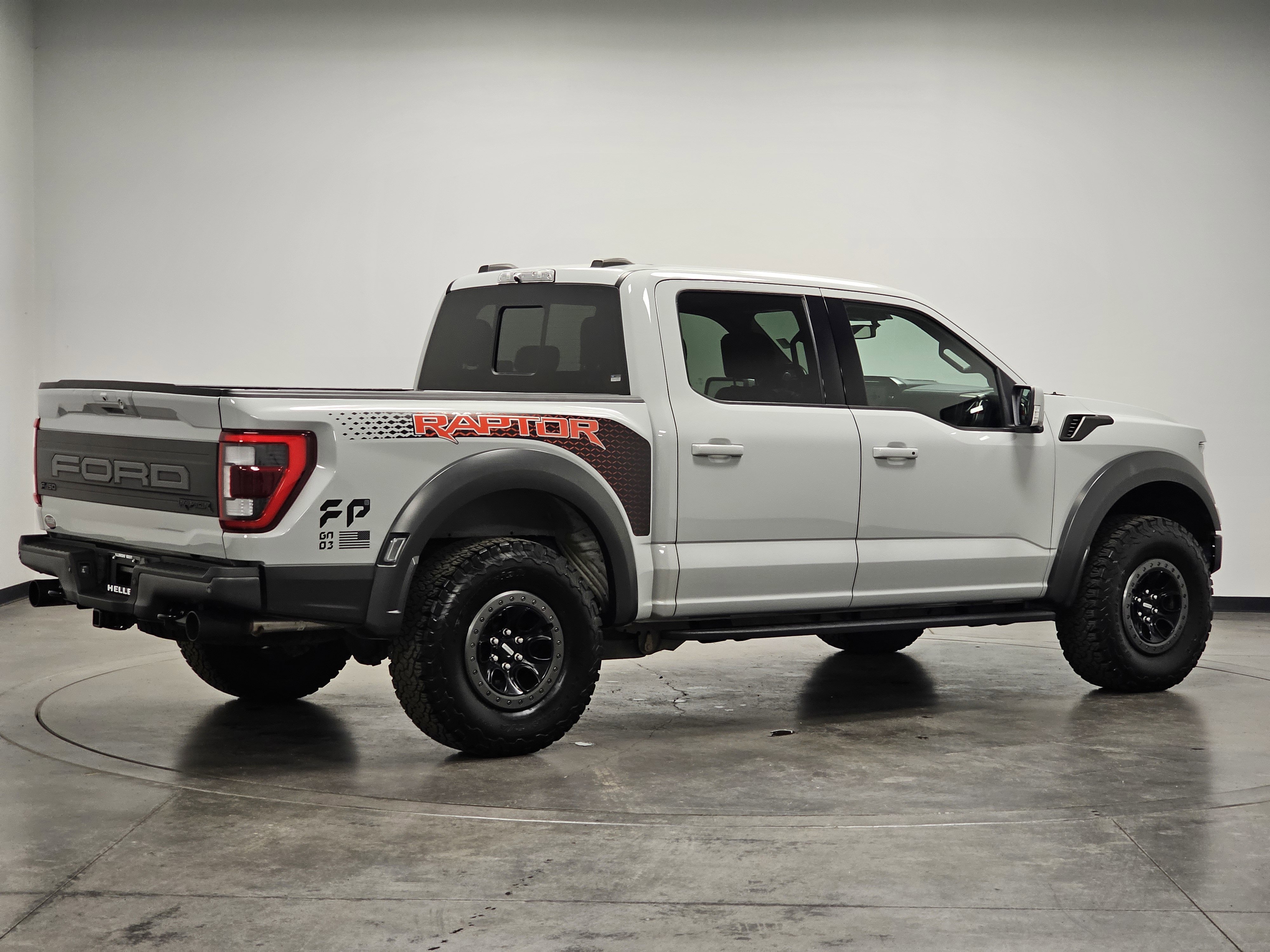 2023 Ford F-150 Raptor photo 4