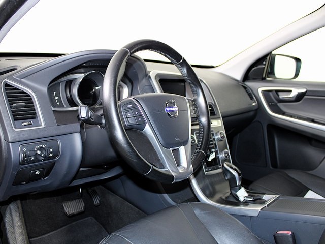 2015 Volvo XC60 T5 Premier photo 4