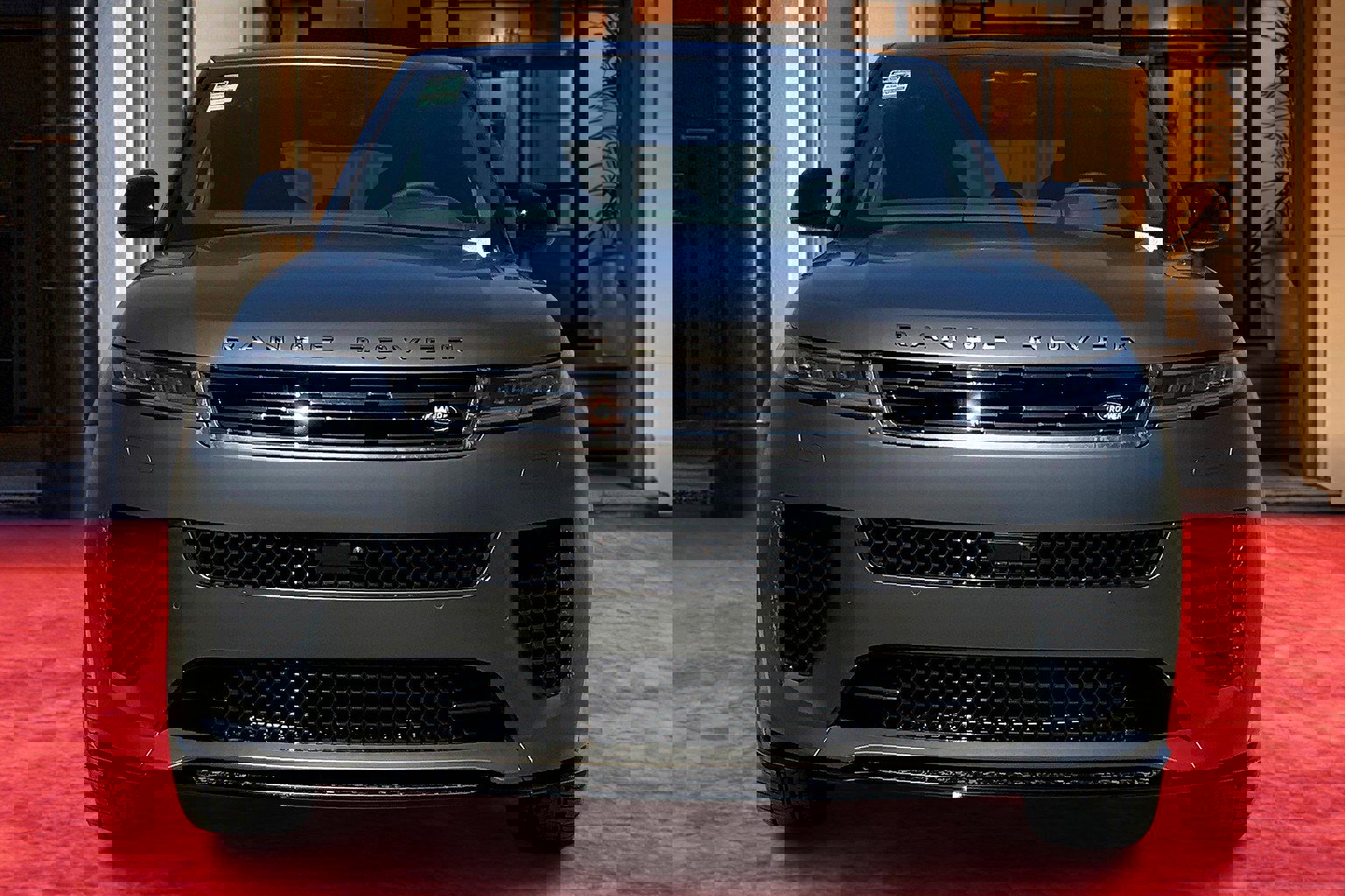 2025 Land Rover Range Rover Sport photo 2