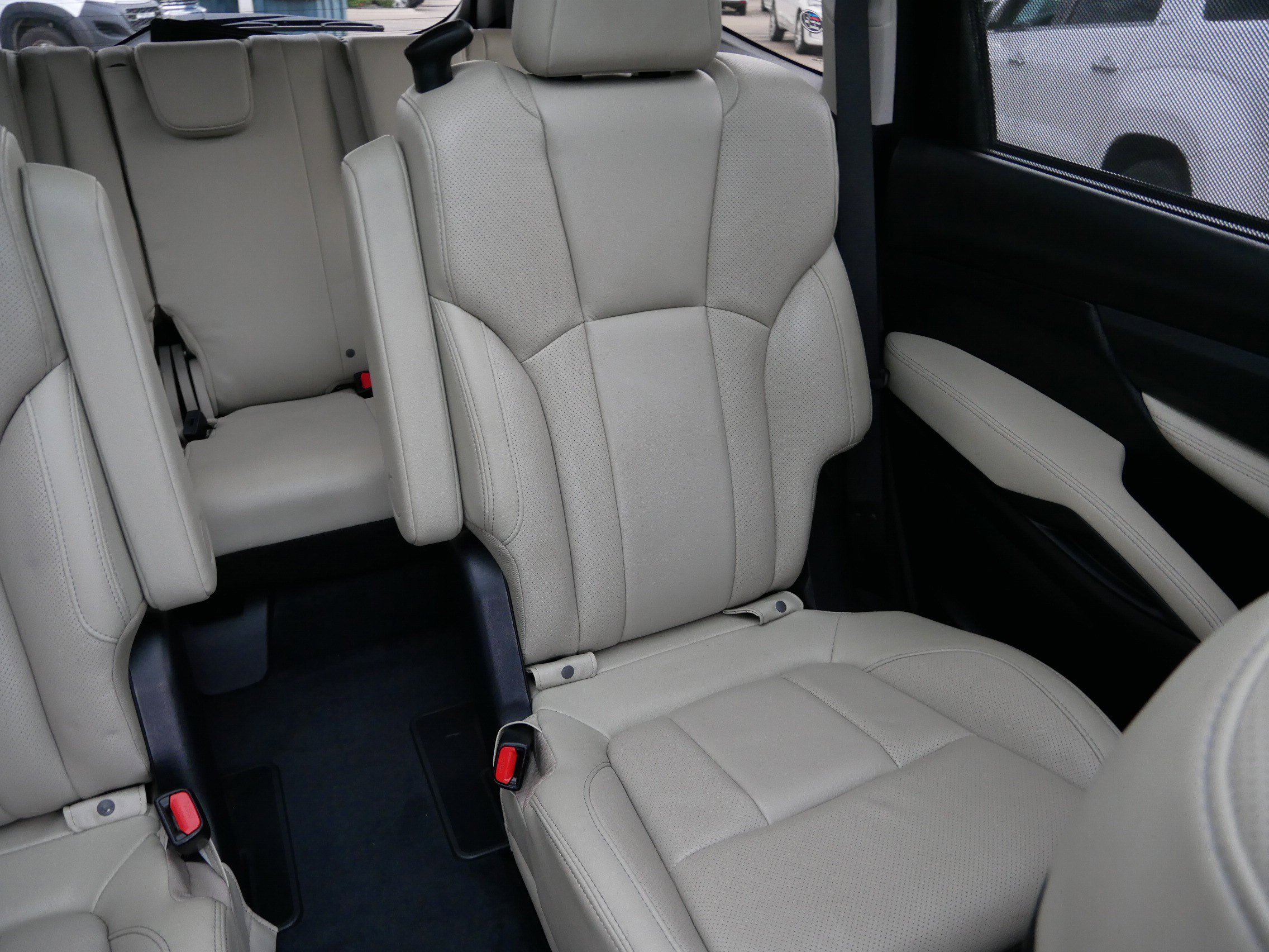 2022 Subaru Ascent Limited photo 14