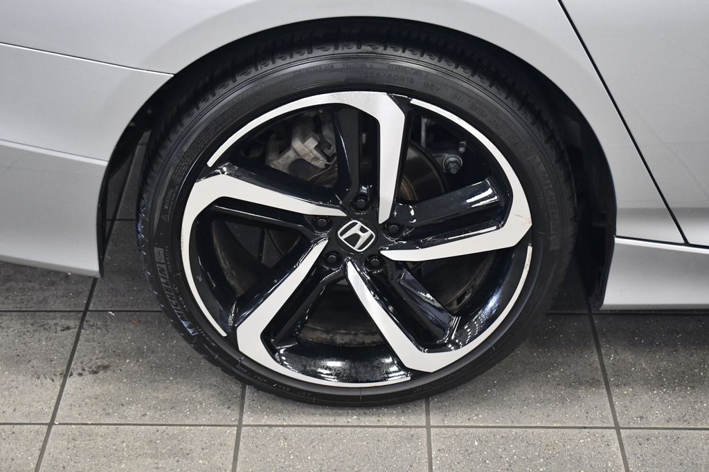 2022 Honda Accord Sport 2.0T photo 11