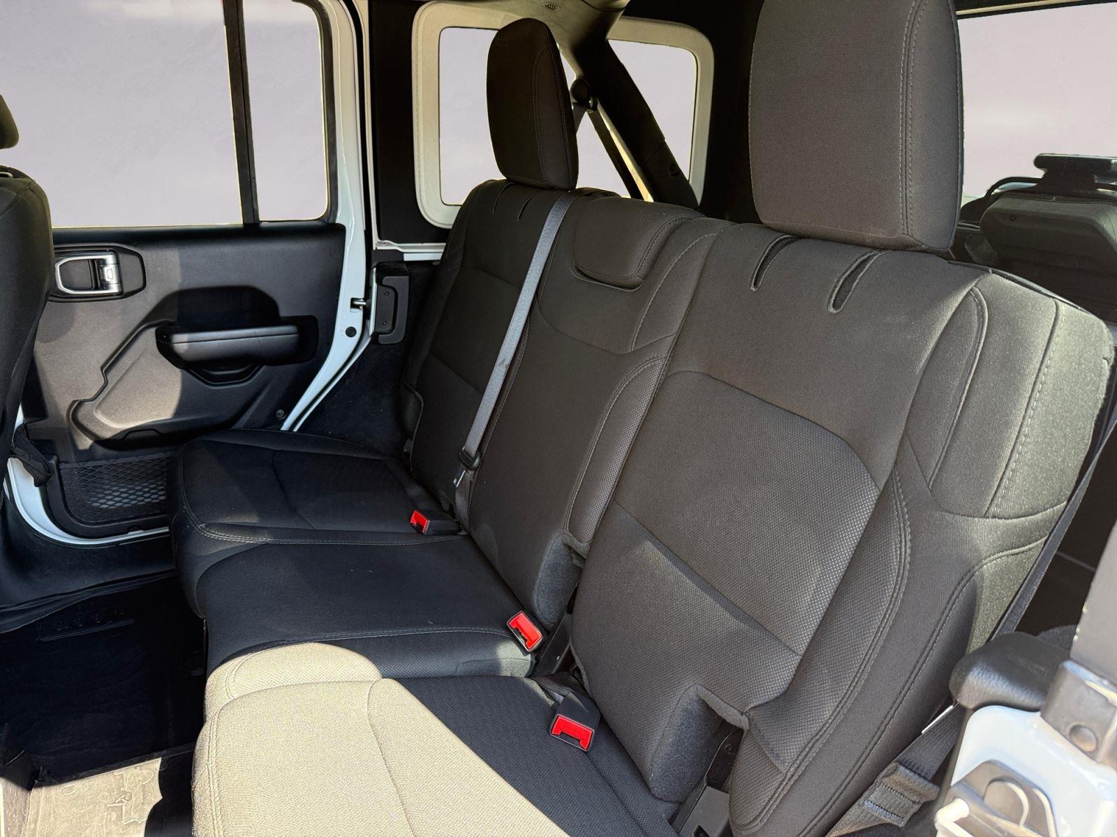 2021 Jeep Wrangler Unlimited Sport Altitude photo 13