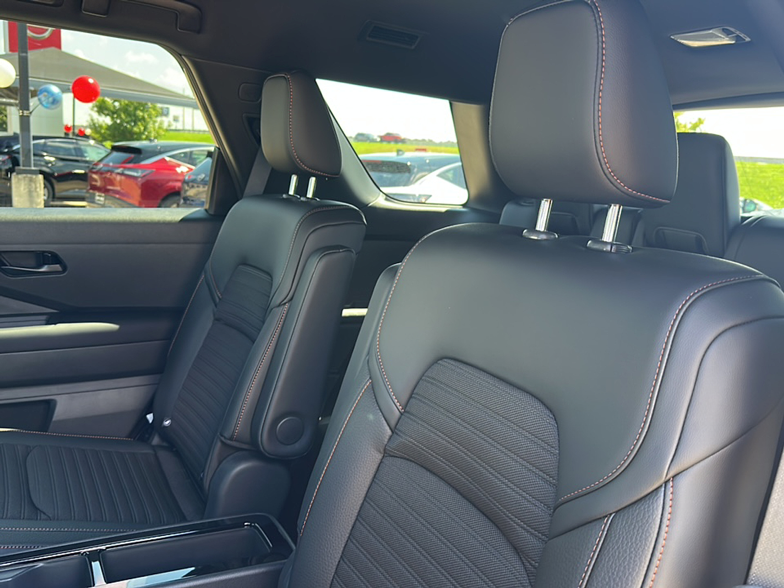 2025 Nissan Pathfinder Rock Creek photo 4