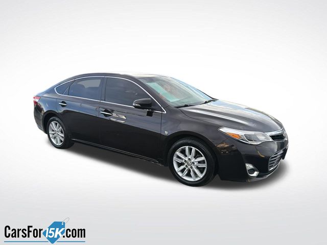 2015 Toyota Avalon XLE's photo
