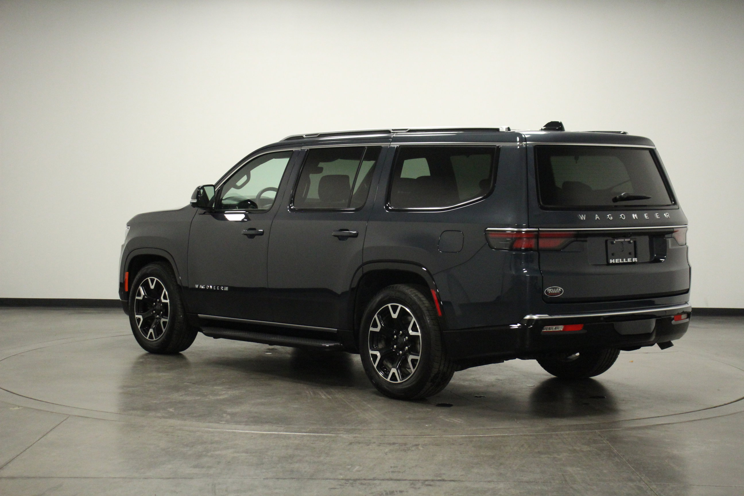 2025 Jeep Wagoneer Series III photo 3