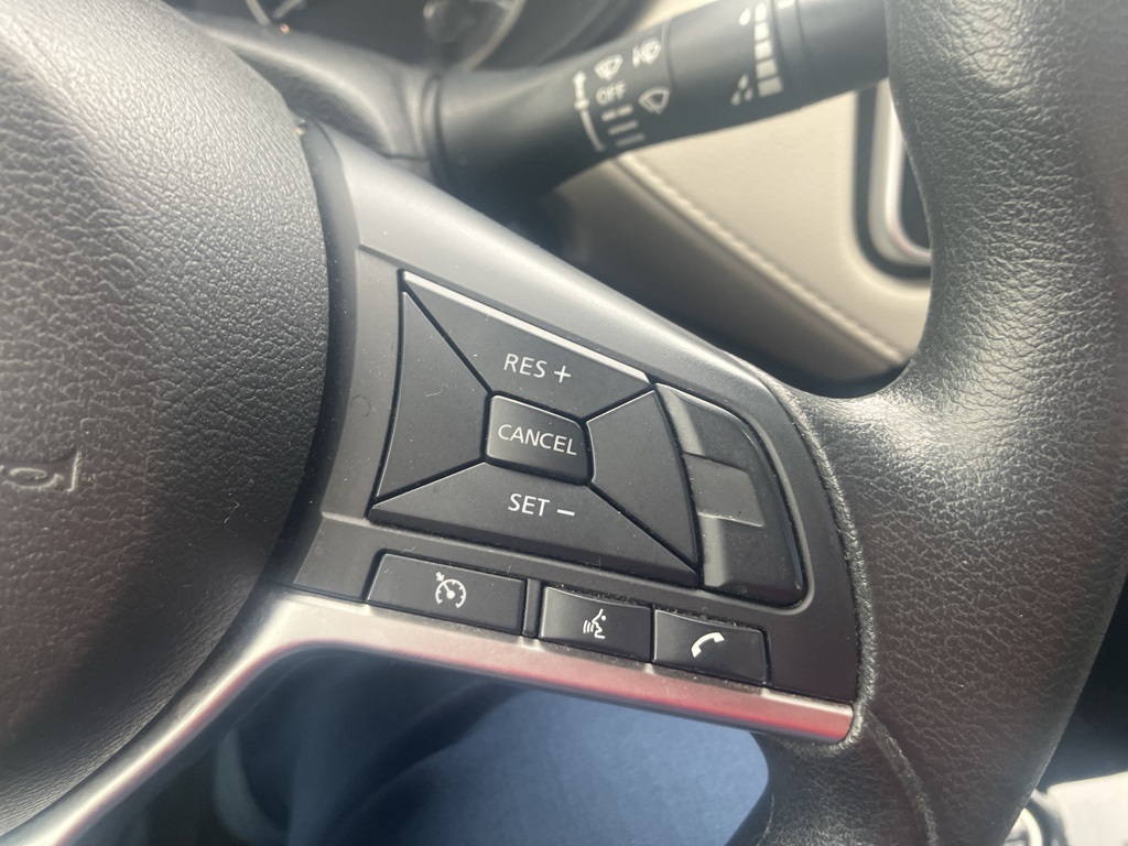 2021 Nissan Versa SV photo 14